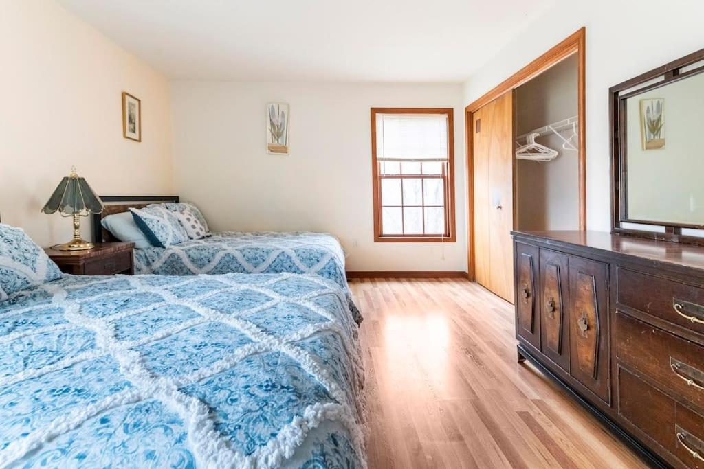 Cheerful Pocono Home Away From Home Albrightsville Εξωτερικό φωτογραφία