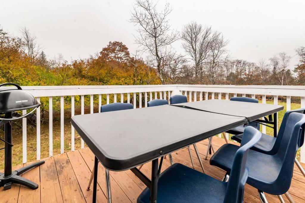 Cheerful Pocono Home Away From Home Albrightsville Εξωτερικό φωτογραφία